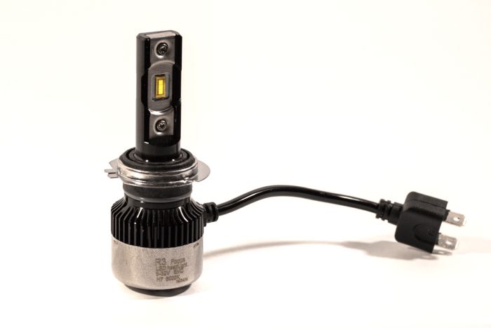 Комплект LED ламп HeadLight FocusV H7 (PX26d) 40W 12V с активным охлаждением
