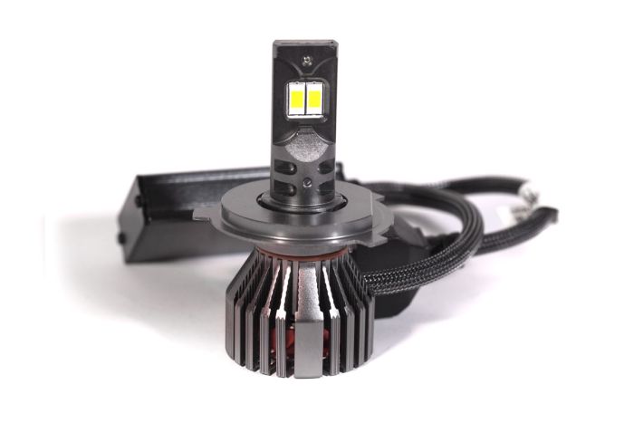 Комплект светодиодных ламп FocusBeam H4 12-24V 110W/set 6500K +100% more light