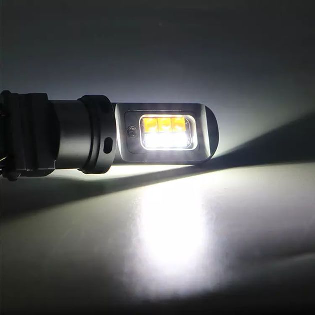 Світлодіодна лампа TBS 3157 P27/7W 12 діодів CREE W2,5x16q White+Amber